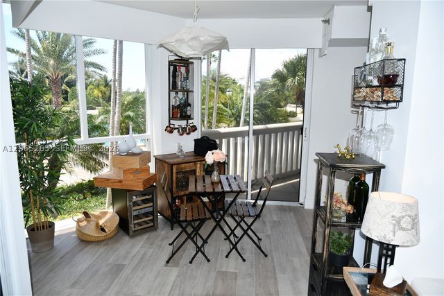 1000 E Island Blvd 303, Aventura, FL 33160