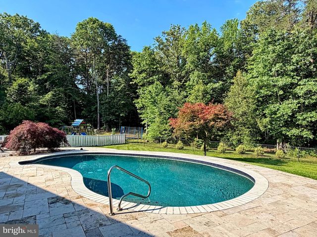 15690 CLOVERLEAF CT, Hughesville, MD 20637