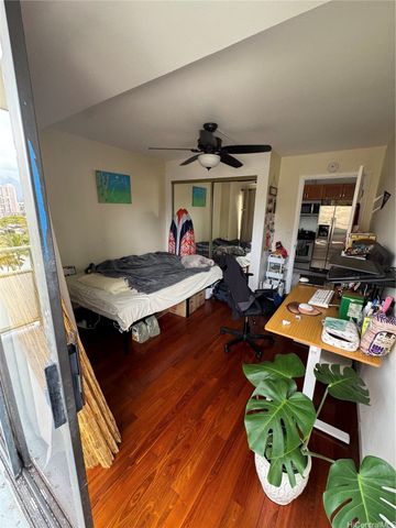 445 Kaiolu Street 710, Honolulu, HI 96815