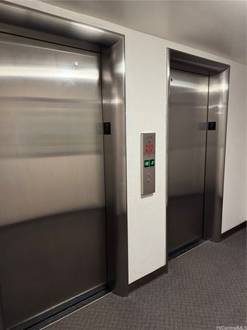 445 Kaiolu Street 710, Honolulu, HI 96815