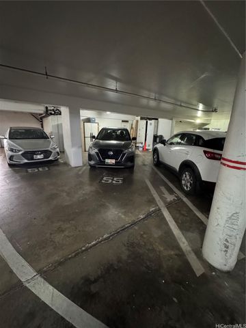 445 Kaiolu Street 710, Honolulu, HI 96815