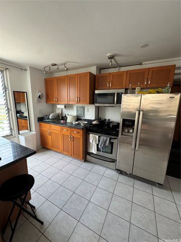 445 Kaiolu Street 710, Honolulu, HI 96815