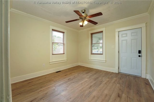 1117 Park Drive, Dunbar, WV 25064