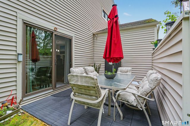 14 Deer Run 14, Bethel, CT 06801