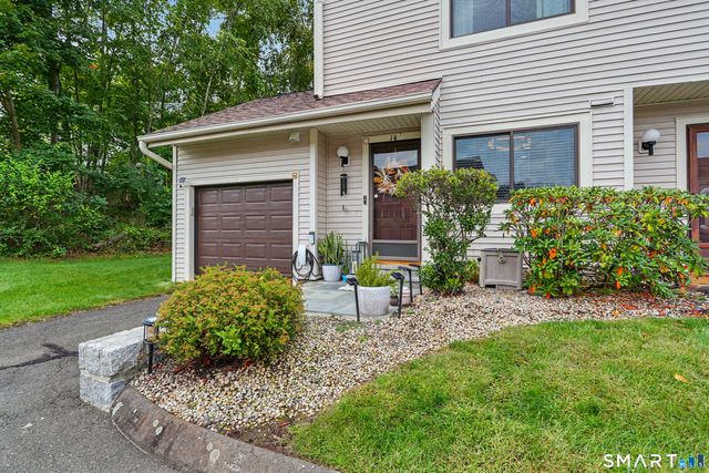 14 Deer Run 14, Bethel, CT 06801