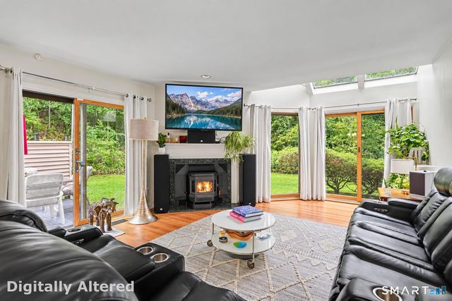 14 Deer Run 14, Bethel, CT 06801