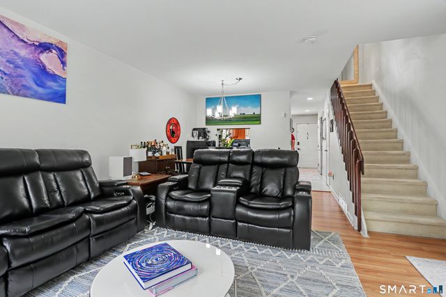 14 Deer Run 14, Bethel, CT 06801