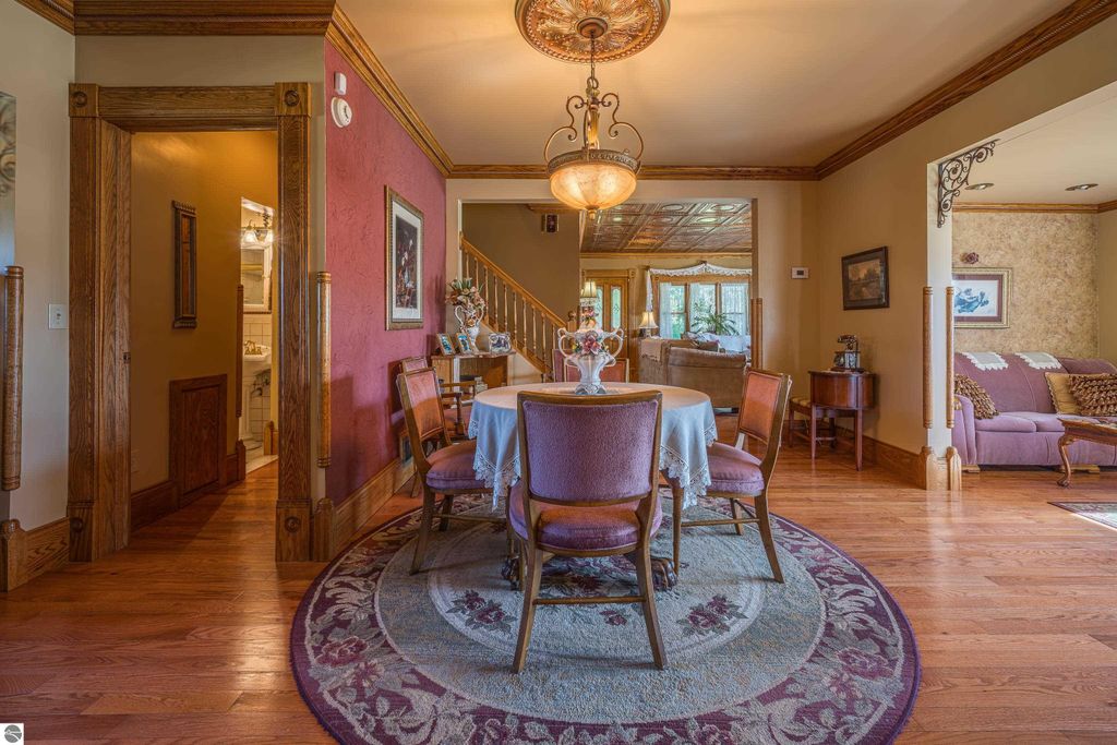Image 21 of property listing at 9644 E Deerfield Road, Shepherd, MI 48883