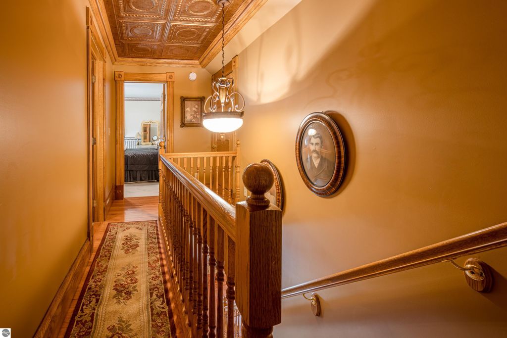 Image 34 of property listing at 9644 E Deerfield Road, Shepherd, MI 48883