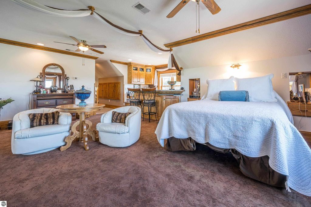 Image 52 of property listing at 9644 E Deerfield Road, Shepherd, MI 48883