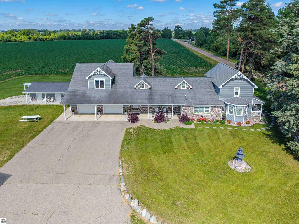 Image 82 of property listing at 9644 E Deerfield Road, Shepherd, MI 48883