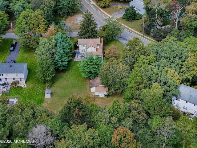 386 E Pleasant Grove Road, Jackson, NJ 08527