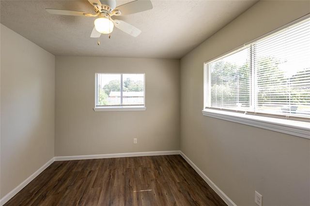 3600 Kenwood St, West Orange, TX 77630