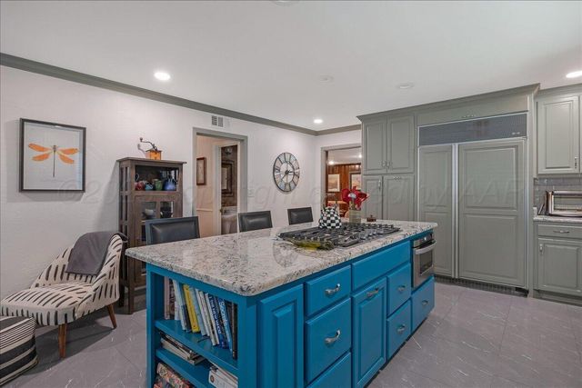 100 S AVONDALE Street, Amarillo, TX 79106