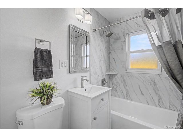 2275 S Linley Ct, Denver, CO 80219