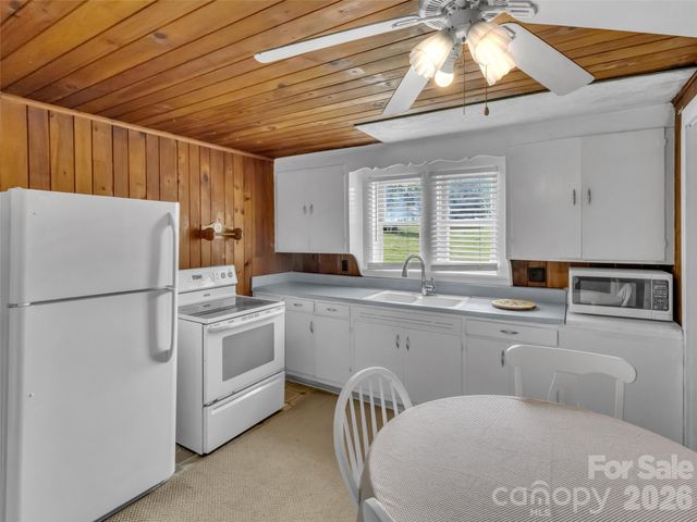 1114 Old Clyde Road, Clyde, NC 28721