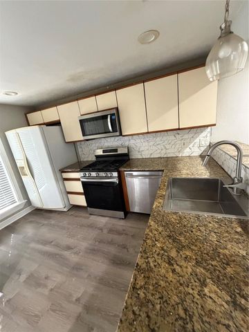 2810 Grants Lake Boulevard 1005, Sugar Land, TX 77479