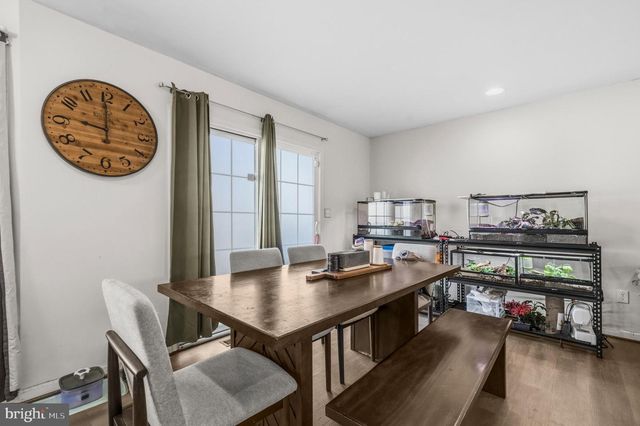 11 1ST ST, Colonial Beach, VA 22443