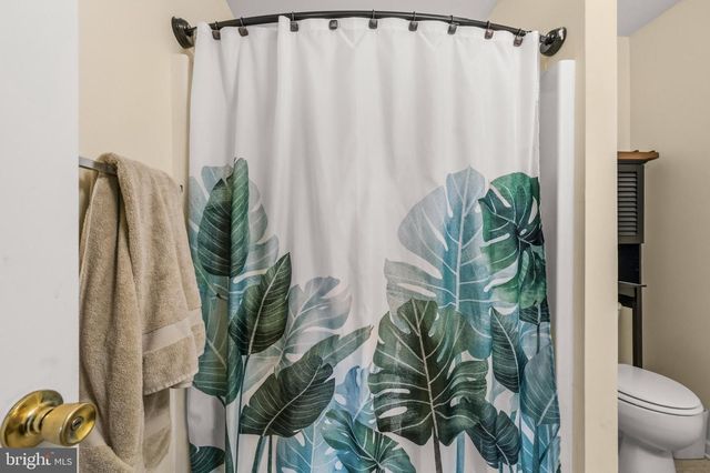 11 1ST ST, Colonial Beach, VA 22443