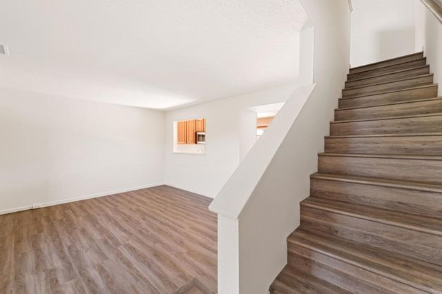 3137 Seacrest Avenue 6, Marina, CA 93933