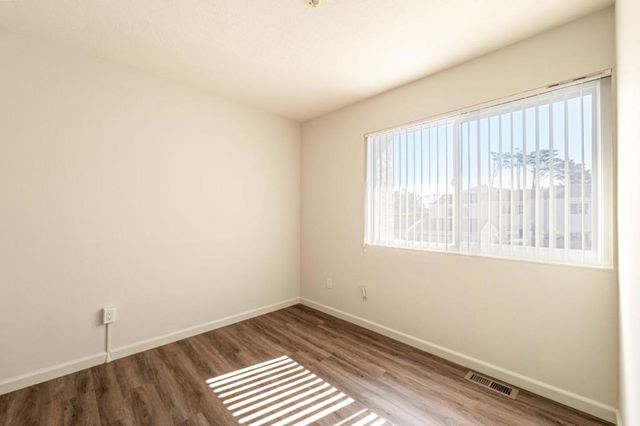 3137 Seacrest Avenue 6, Marina, CA 93933