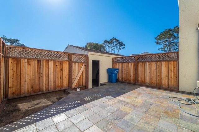 3137 Seacrest Avenue 6, Marina, CA 93933