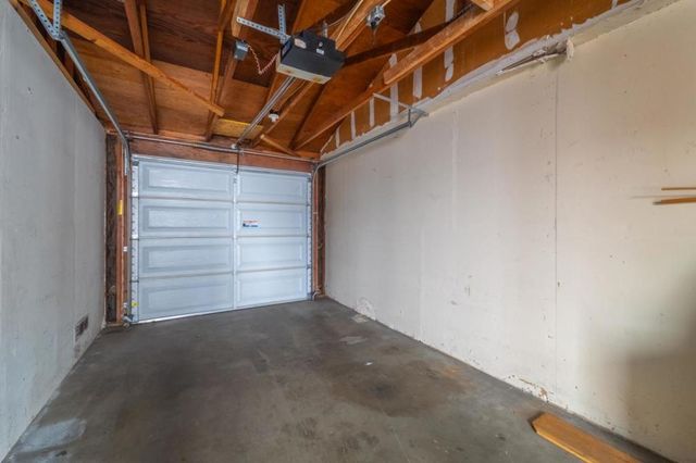 3137 Seacrest Avenue 6, Marina, CA 93933