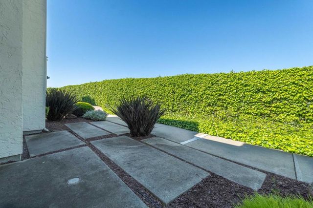 3137 Seacrest Avenue 6, Marina, CA 93933