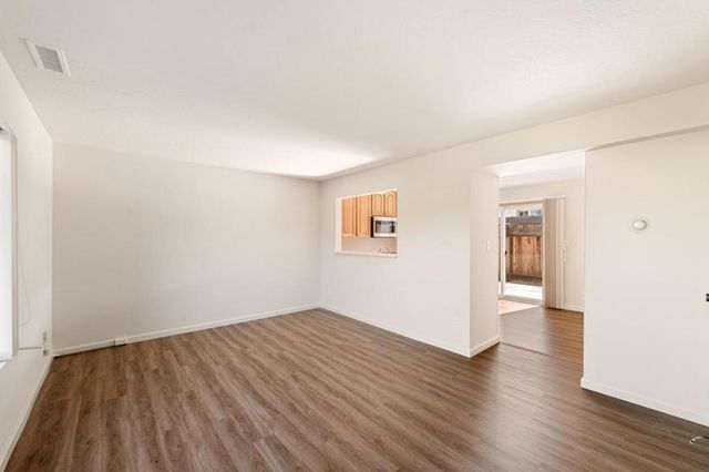 3137 Seacrest Avenue 6, Marina, CA 93933