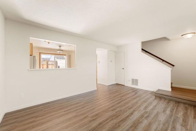 3137 Seacrest Avenue 6, Marina, CA 93933