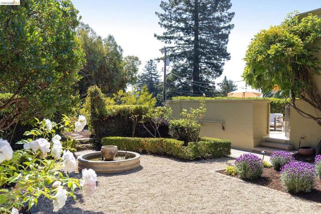 249 The Uplands, Berkeley, CA 94705