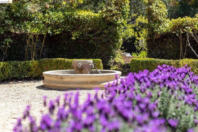 249 The Uplands, Berkeley, CA 94705