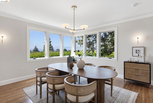 249 The Uplands, Berkeley, CA 94705