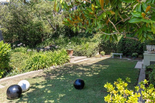 249 The Uplands, Berkeley, CA 94705