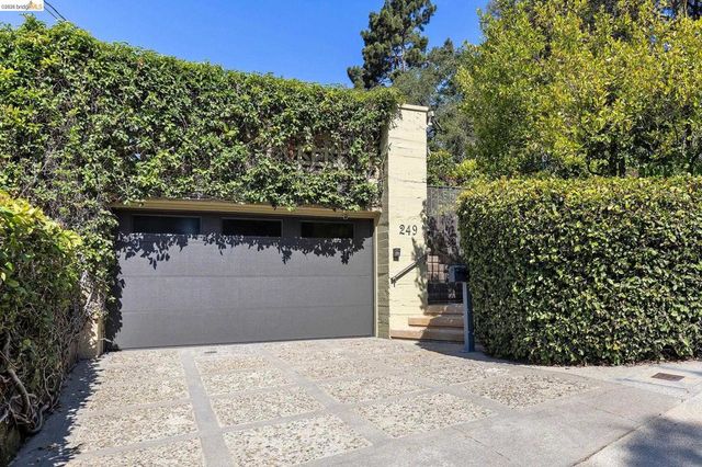 249 The Uplands, Berkeley, CA 94705