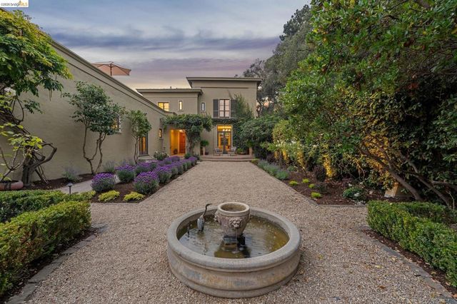 249 The Uplands, Berkeley, CA 94705