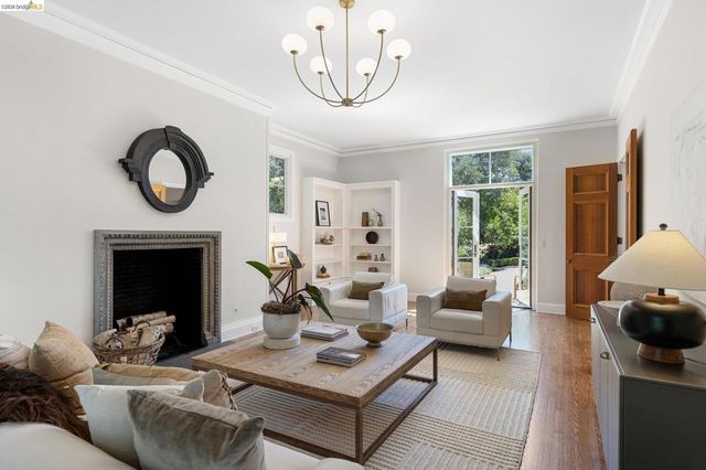 249 The Uplands, Berkeley, CA 94705