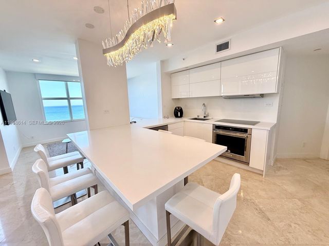 2100 N Ocean Blvd 12D, Fort Lauderdale, FL 33305