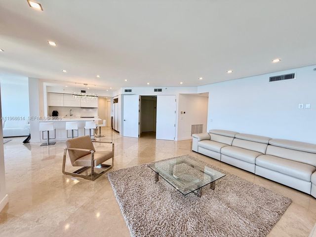 2100 N Ocean Blvd 12D, Fort Lauderdale, FL 33305