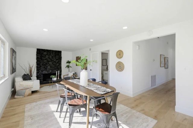 2228 E Nyon Avenue, Anaheim, CA 92806