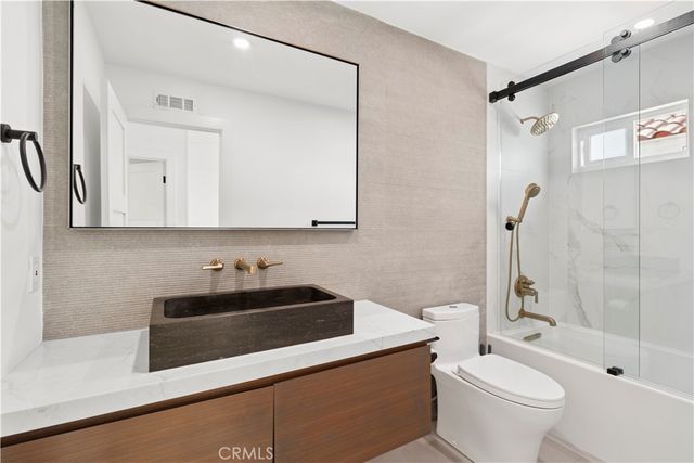 70 Cormorant Circle, Newport Beach, CA 92660