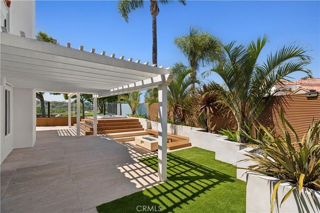 70 Cormorant Circle, Newport Beach, CA 92660