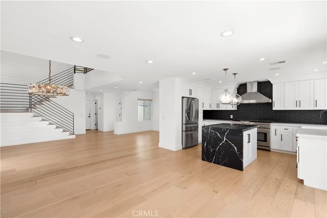 70 Cormorant Circle, Newport Beach, CA 92660