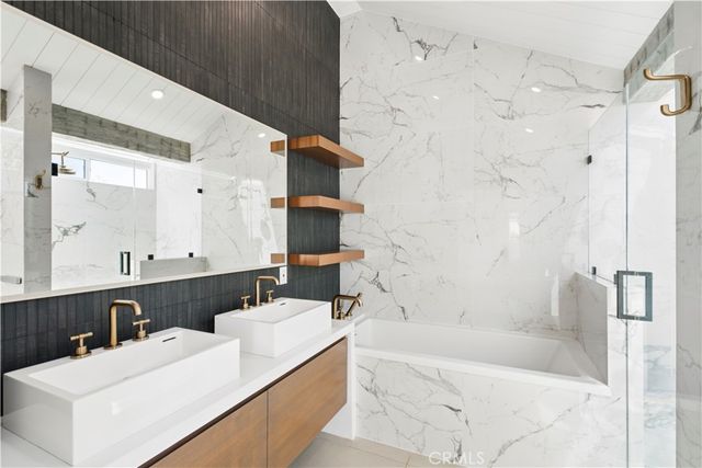 70 Cormorant Circle, Newport Beach, CA 92660