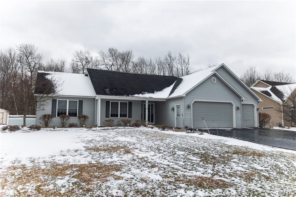 5110 Lola Drive, Clay, NY 13041