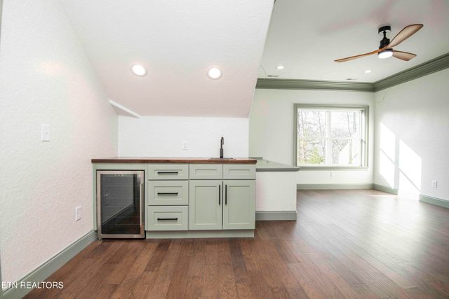 9502 Old Loyston Rd, Knoxville, TN 37938