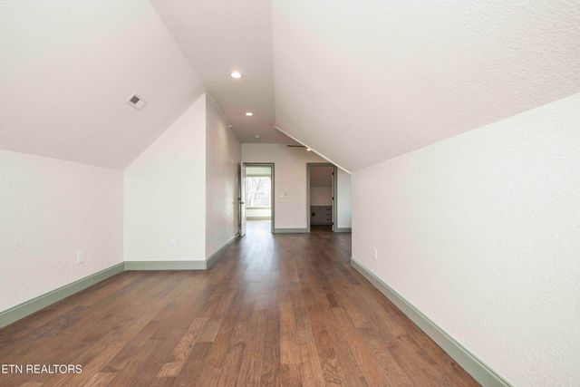 9502 Old Loyston Rd, Knoxville, TN 37938