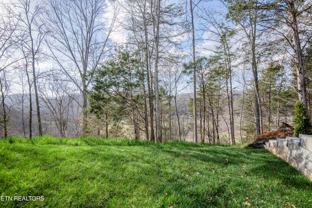 9502 Old Loyston Rd, Knoxville, TN 37938