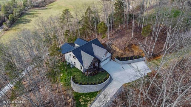 9502 Old Loyston Rd, Knoxville, TN 37938