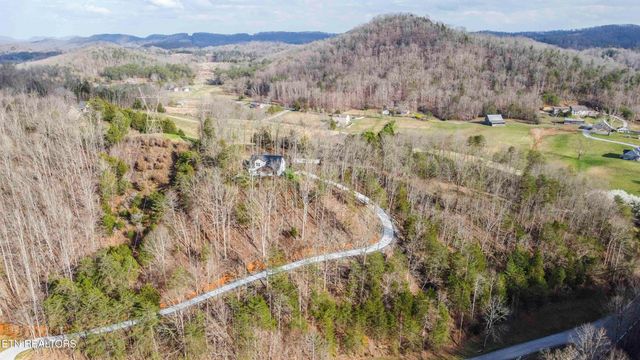9502 Old Loyston Rd, Knoxville, TN 37938
